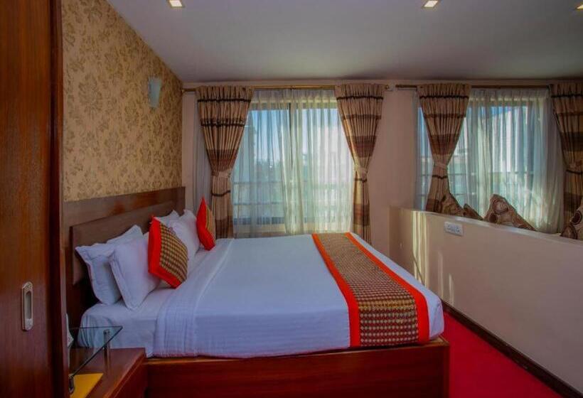 هتل Yellow Pagoda