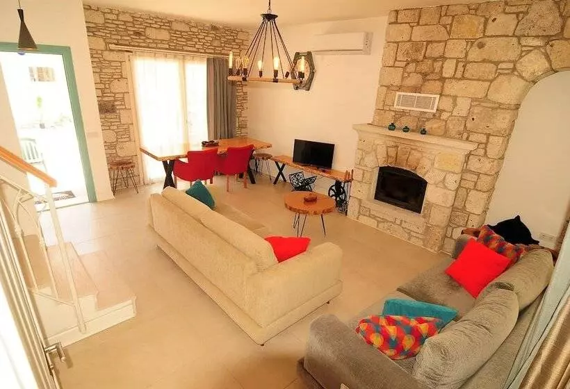 Alacati Eldoris Otel