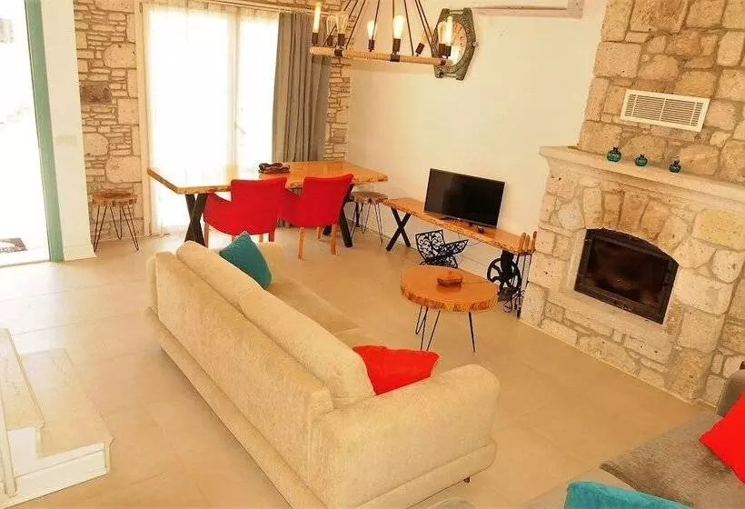 Alacati Eldoris Otel