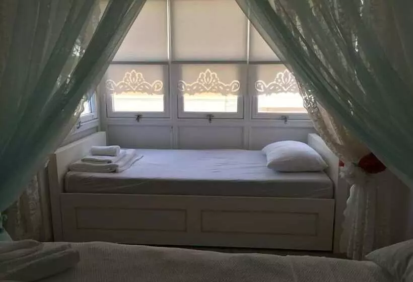 Alacati Eldoris Otel