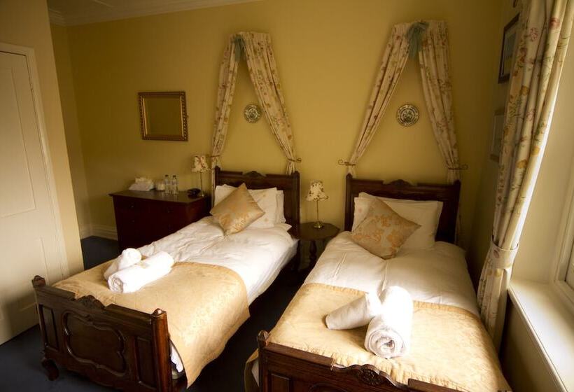 צימר Trehaven Manor