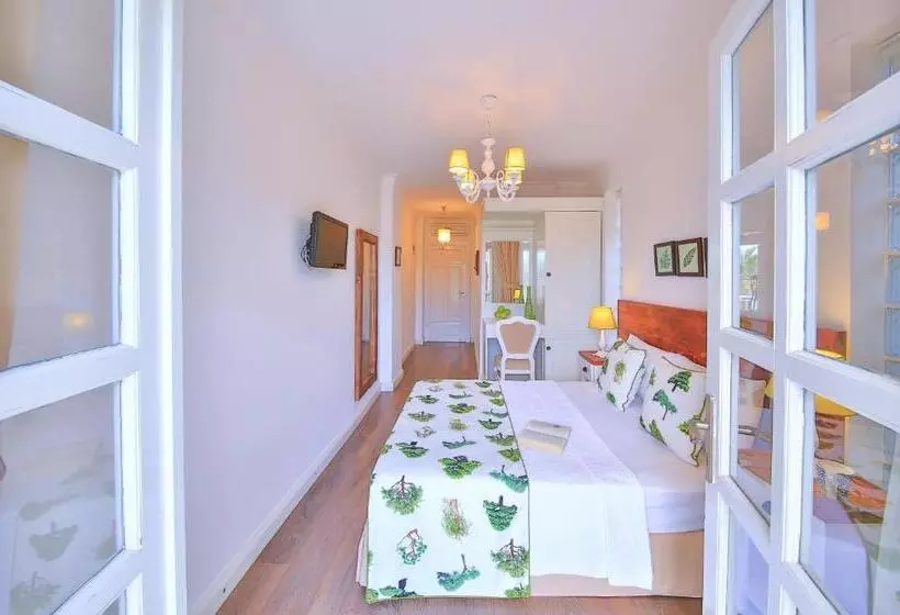 Hotelli Alacati Sorf