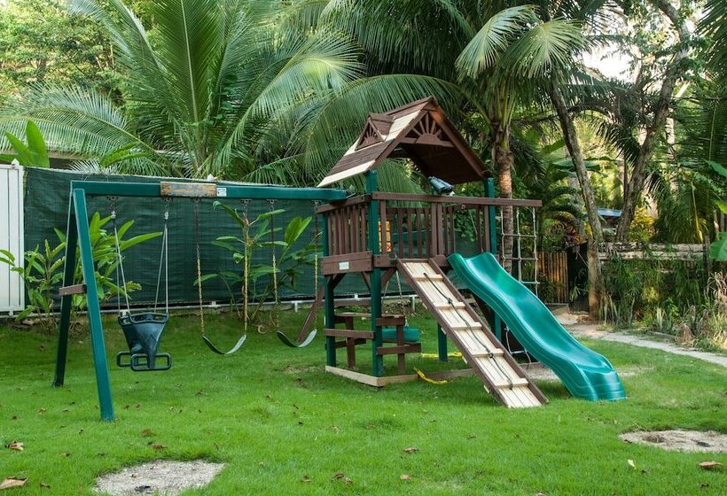 فندق Banana Beach