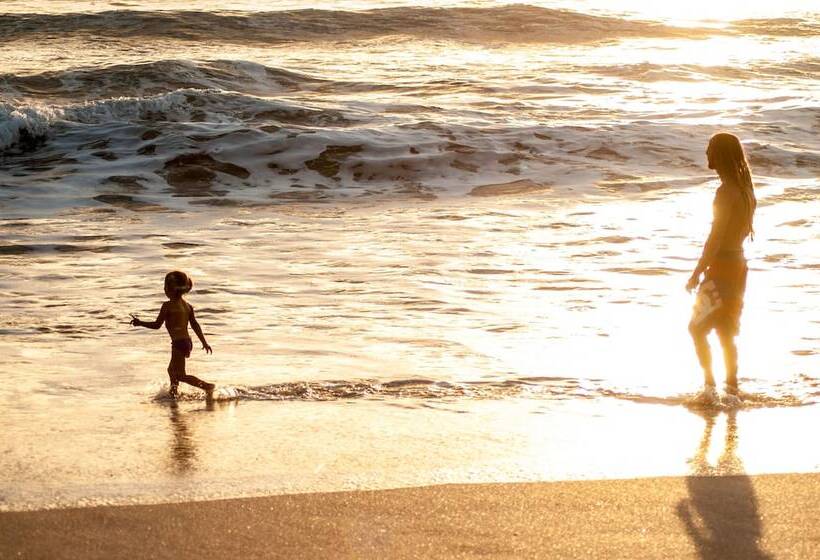 فندق Banana Beach