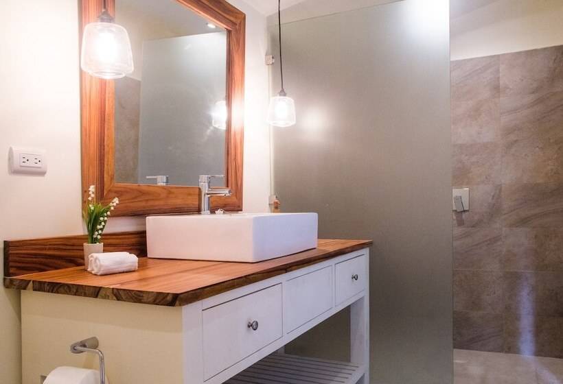 فندق Banana Beach