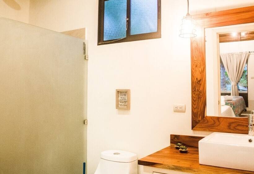 فندق Banana Beach