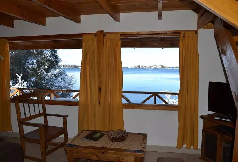 Hotelli Caren   Cabanas & Suites