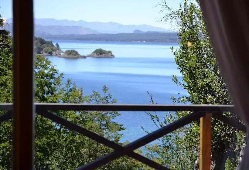 Hotelli Caren   Cabanas & Suites