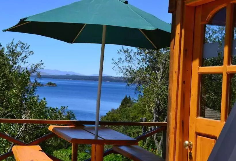 Hotelli Caren   Cabanas & Suites