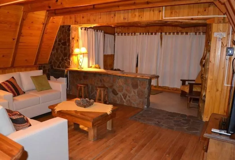 Hotelli Caren   Cabanas & Suites