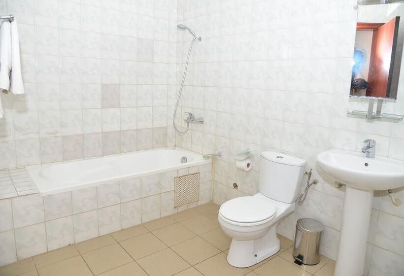 בית מלון כפרי Ghis Palace