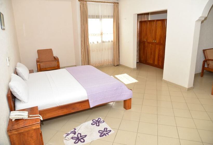 בית מלון כפרי Ghis Palace