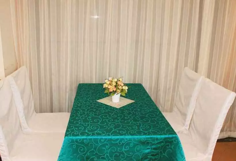 Hotelli Greentree Inn Anhui Huainan Liulizhan Express