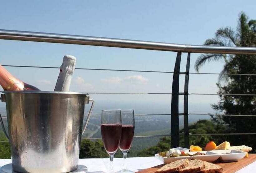 בית מלון כפרי Mountain Inn Country