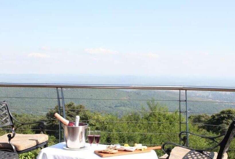 בית מלון כפרי Mountain Inn Country