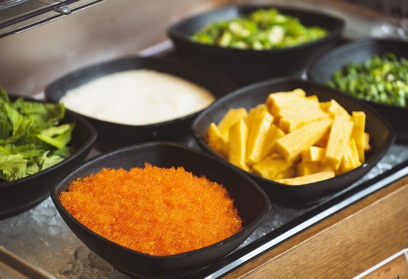 The Breakfast Hotel Porto Ishigakijima