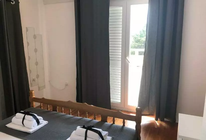 ペンション Apartments Ana & Ita