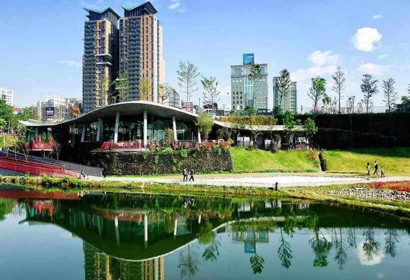 مسافرخانه Love I