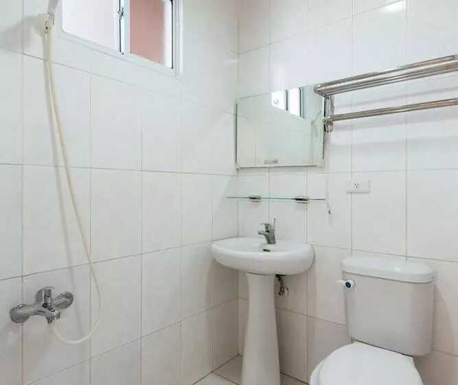 مسافرخانه Love I