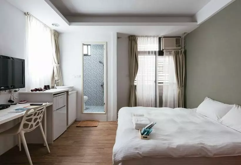 مسافرخانه Love I