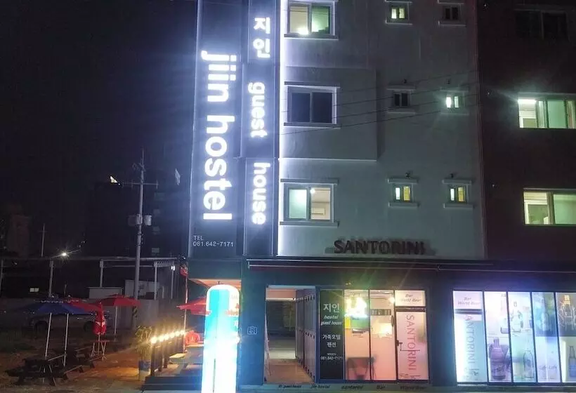 Jiin Hostel & Guesthouse