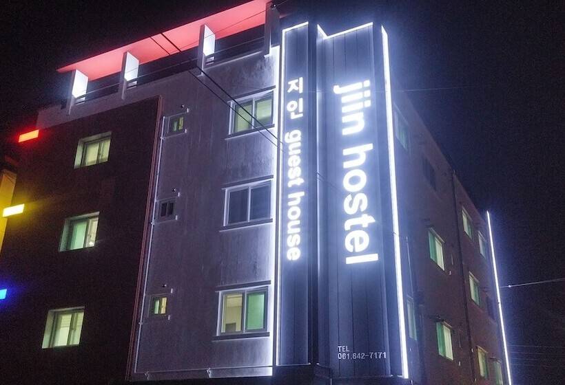 Jiin Hostel & Guesthouse