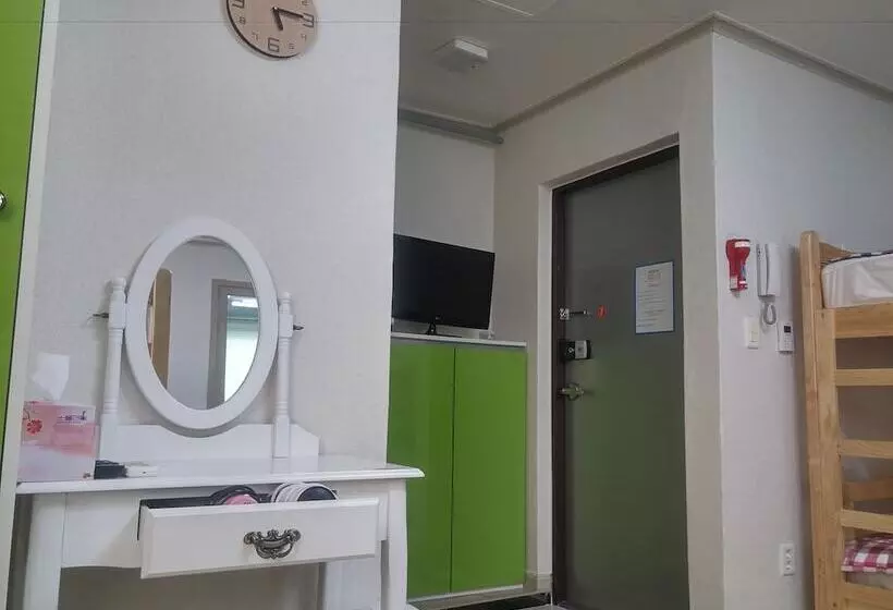 Jiin Hostel & Guesthouse