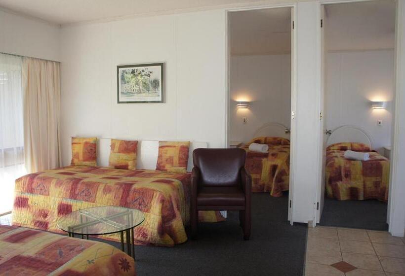 Airport Goldstar Motel