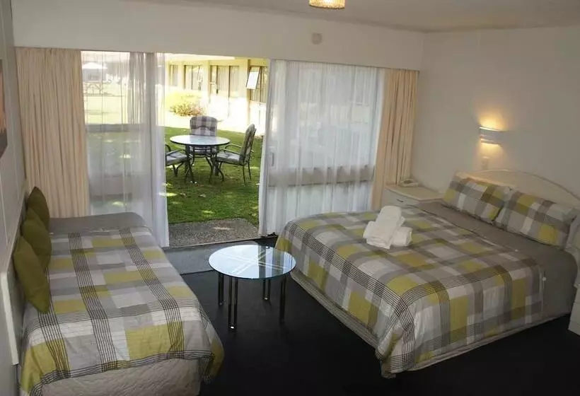 Airport Goldstar Motel