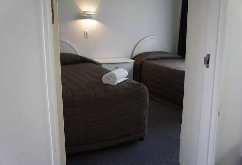 Airport Goldstar Motel