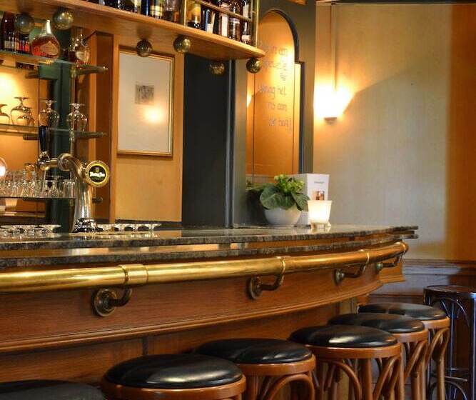 Fletcher Hotel   Restaurant Carlton