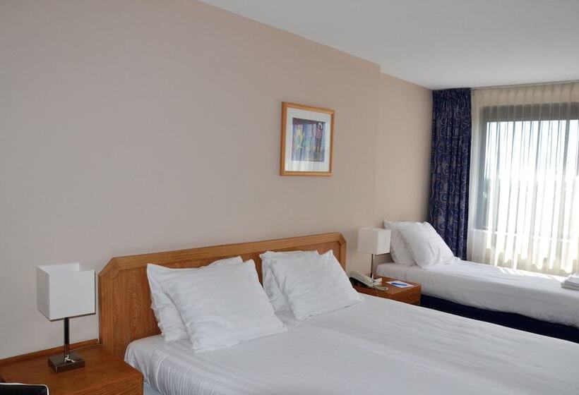 Fletcher Hotel   Restaurant Carlton