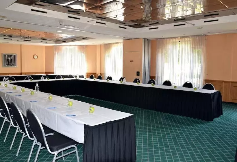 Fletcher Hotel Restaurant Carlton