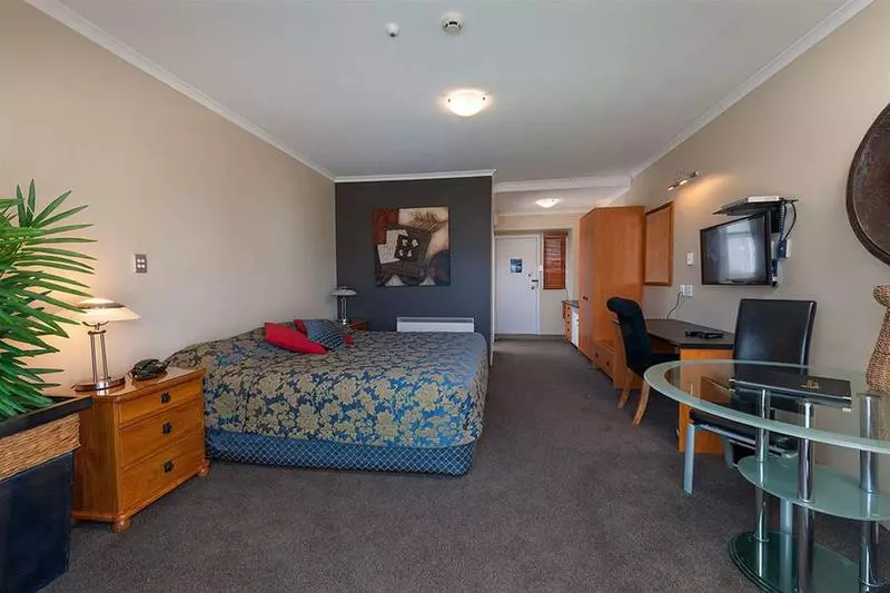 فندق Beachcomber Inn Picton