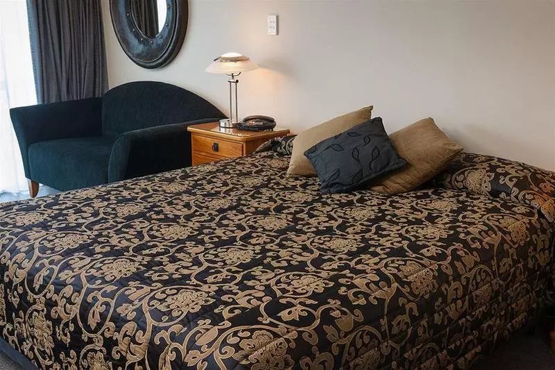 فندق Beachcomber Inn Picton