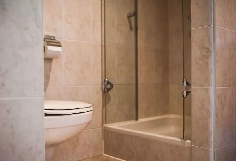 Отель Kasteel De Vanenburg