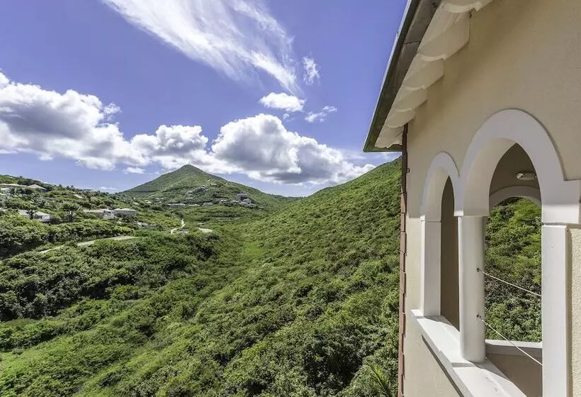 هتل Princess Heights Luxury Condo