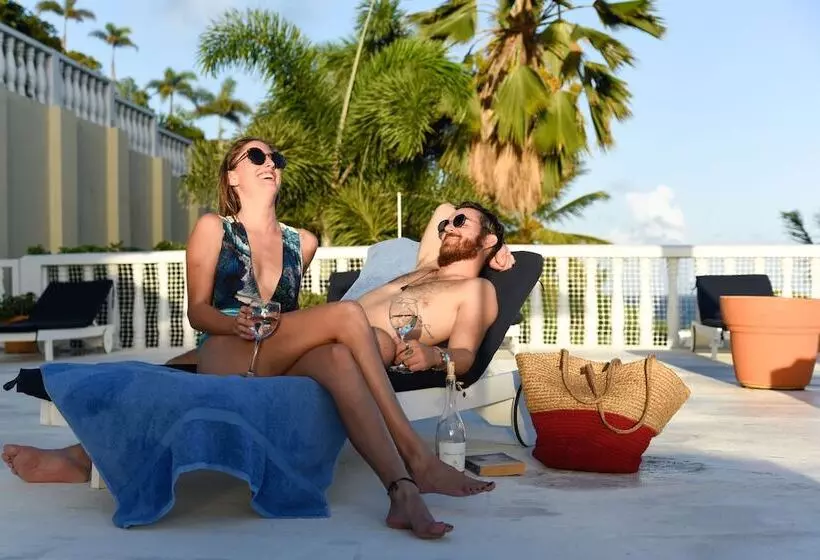 هتل Princess Heights Luxury Condo