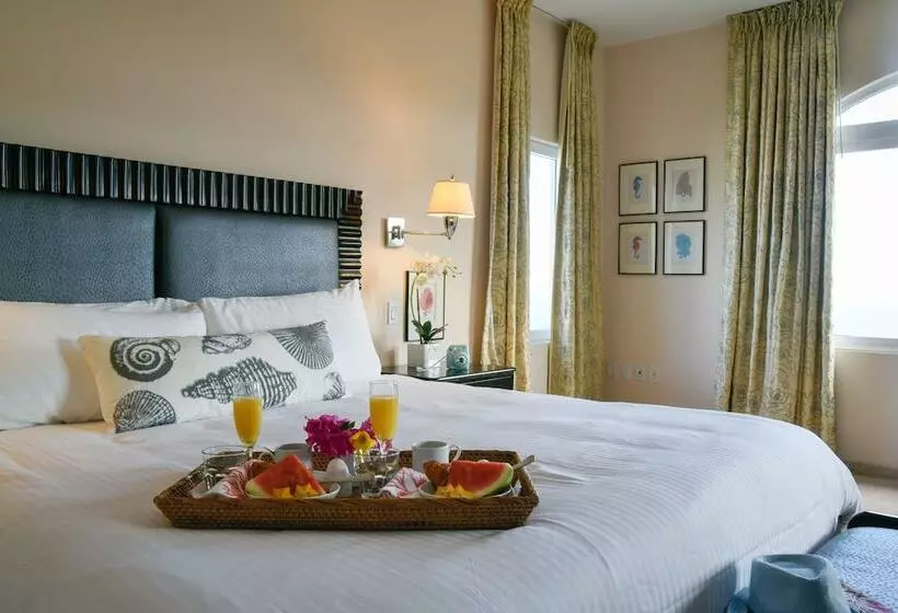 هتل Princess Heights Luxury Condo