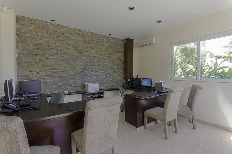 هتل Princess Heights Luxury Condo