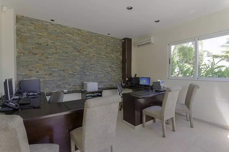 هتل Princess Heights Luxury Condo