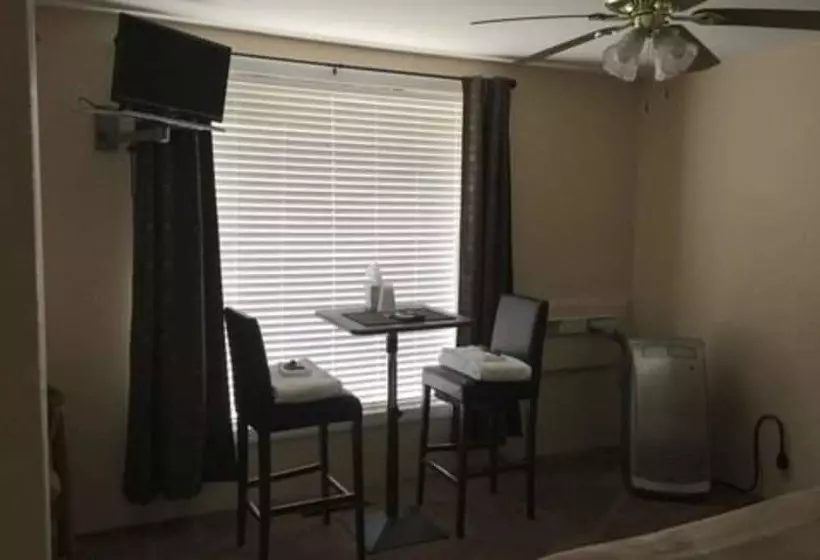 Aamiaismajoitus (B&B) Blue Dragonfly Inn