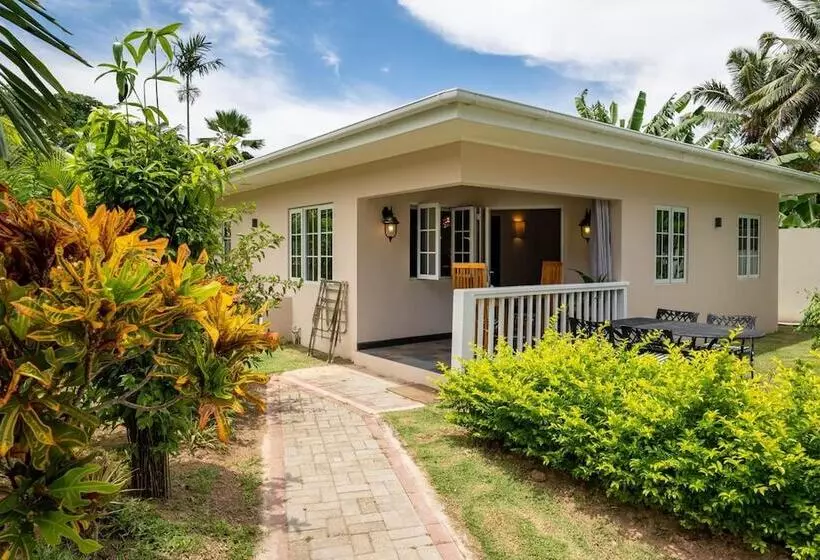 Felicie Cottage & Residence