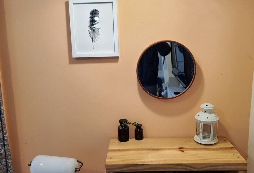 Olive Vanilla Pension