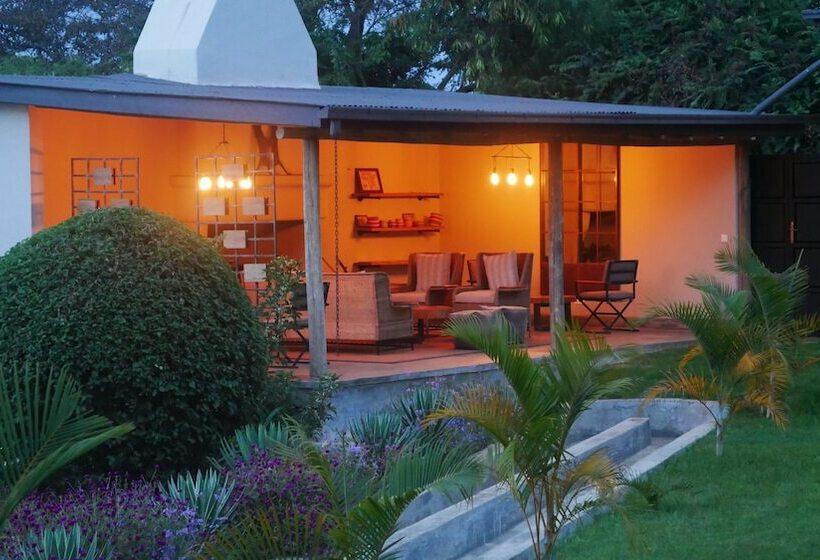 Отель Arusha Villa