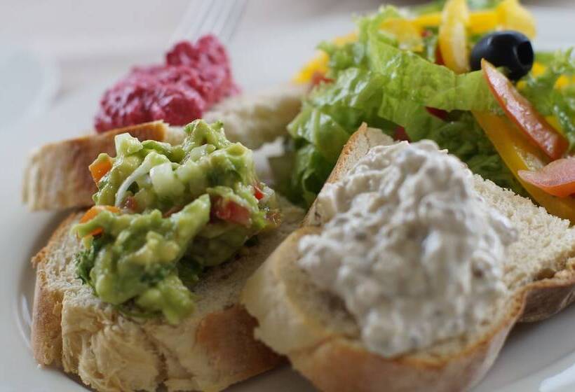 Отель Arusha Villa