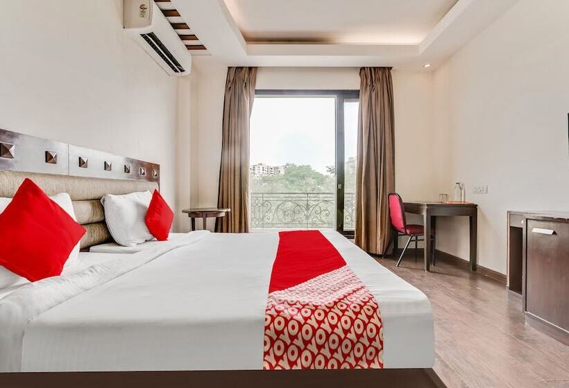 فندق Oyo Flagship 5912 Near Sikanderpur