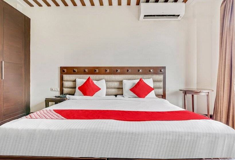 فندق Oyo Flagship 5912 Near Sikanderpur