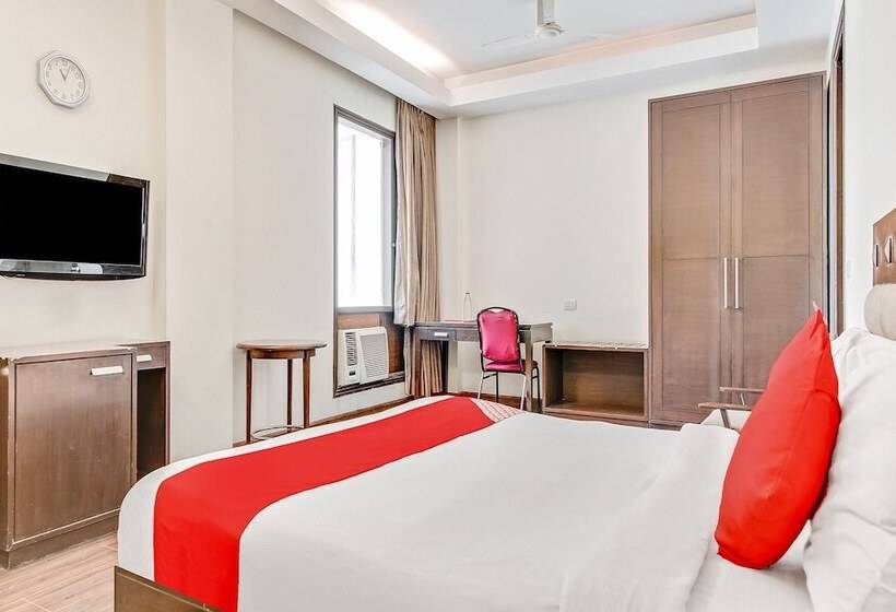 فندق Oyo Flagship 5912 Near Sikanderpur