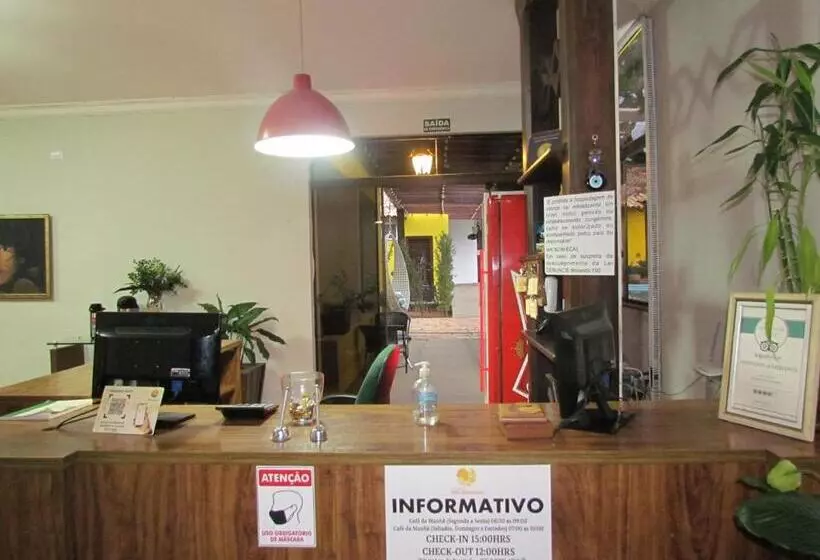 ホテル Pousada Villa Guimaraes